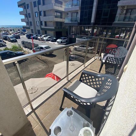 Apartament Andy Mamaia Nord 30 M De Plaja Navodari Exterior photo
