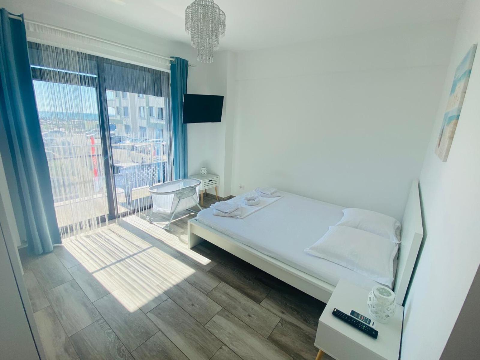 Apartament Andy Mamaia Nord 30 M De Plaja Navodari Exterior photo